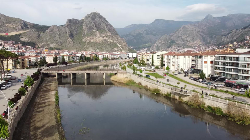 Amasya’da Yeşilırmak Nehri’nde balık ölümleri yaşandı