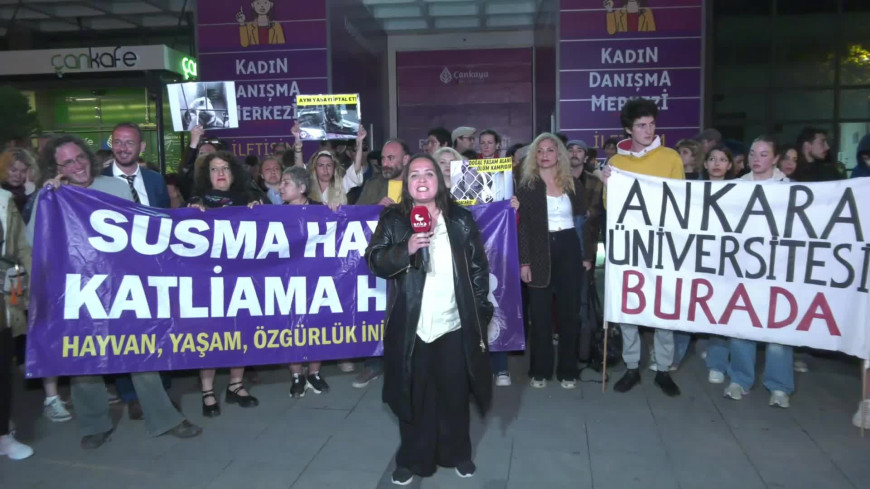 Ankara'daki yaşam hakkı savunucularından Anaya Mahkemesi'nin kararına tepki: Hakimler cüppelerinin hakkının veremedikleri için cüppelerini bırakmalarını talep ediyoruz