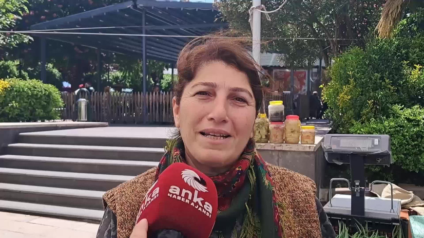 Artvin’de pazaryerleri boş kaldı... Pazarcı esnafı Hülya Dokur: "Vatandaşın cebinde para yok"