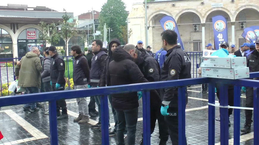Düzce'de işçilerden 1 Mayıs yürüyüşü