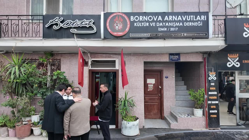 Bornova Belediye Başkanı Eşki ve CHP'li Yücel'den Bornova Arnavutları Derneği'ne ziyaret