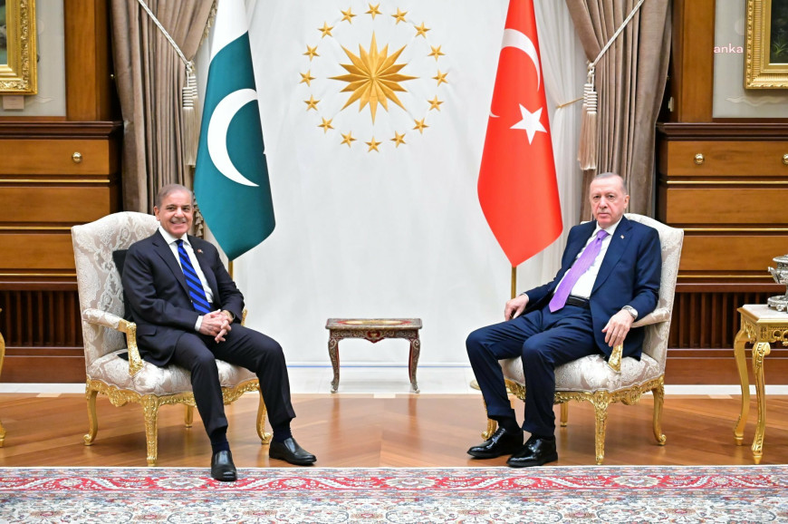 Cumhurbaşkanı Erdoğan: Türkiye olarak Pakistan'ın barış, huzur ve istikrarına büyük önem atfediyoruz