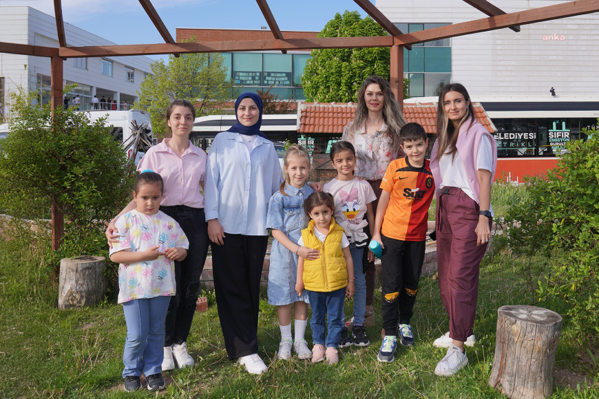  Tepebaşı'nda çocuklar, bitkilerin büyüme serüvenini öğrendi