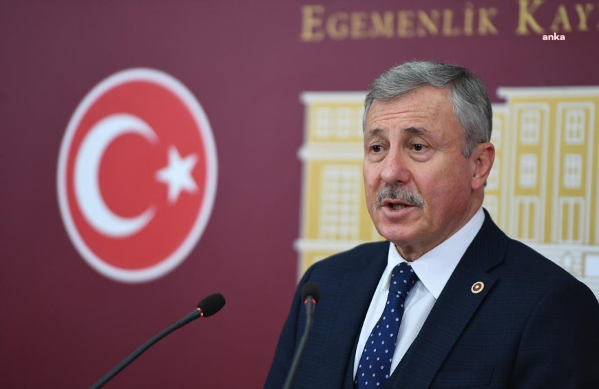 Selçuk Özdağ, deprem anında GSM kesintilerine ilişkin Meclis'e kanun teklifi sundu