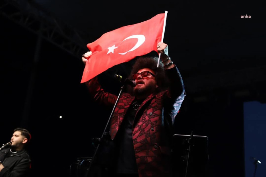 Bandırma, 19 Mayıs'ı Can Gox ile kutladı