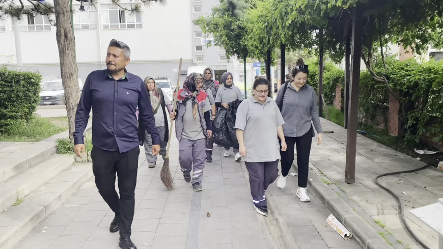 Kırıkkale Belediyesi'nden kadın çalışanlarına Anneler Günü’ne özel sürpriz: Ekranda çocuklarını gören anneler gözyaşlarını tutamadı