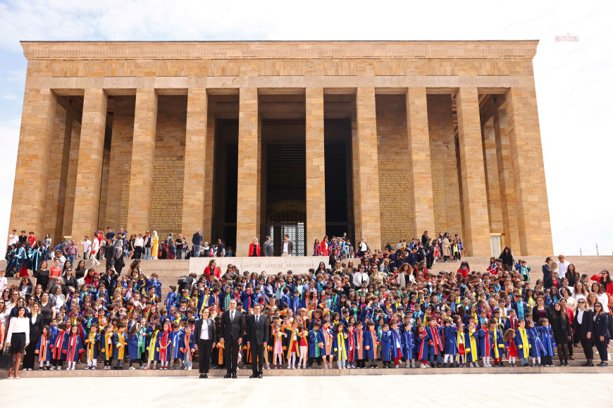 Çankayalı minik mezunlar, Anıtkabir'i ziyaret etti 