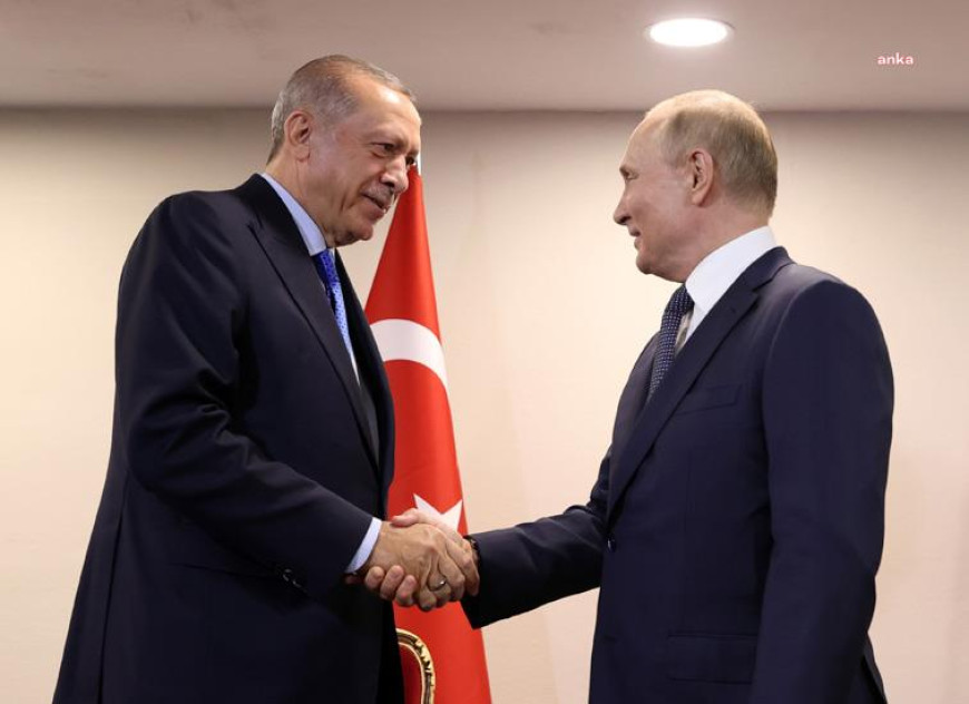 Cumhurbaşkanı Erdoğan’dan Rusya Devlet Başkanı Putin’e: “Barış müzakerelerine İstanbul’da ev sahipliği yapmaya hazırız”