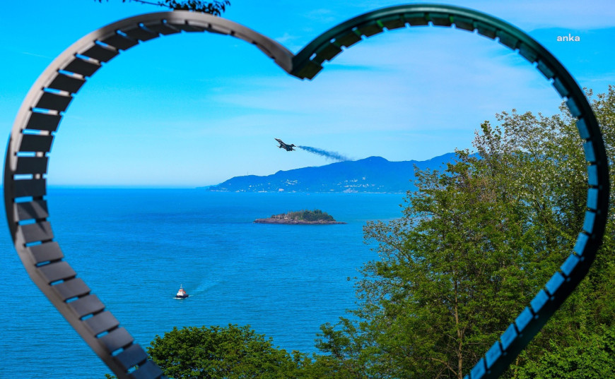 Giresun'da Solo Türk gösterisi hayran bıraktı