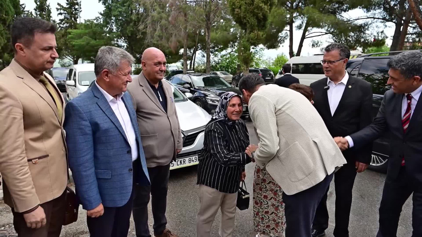 Manisa Büyükşehir Belediye Başkanı Zeyrek, Alaşehir’de muhtarlarla buluştu 