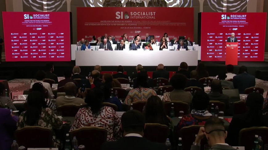 Sosyalist Enternasyonal Konsey Toplantısı... Zülfü Livaneli : Sağ ne yaparsa yapsın kültürel hegemonya kuramayacaktır