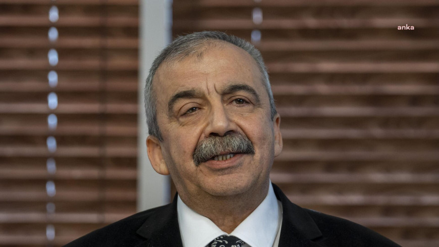 TBMM Başkanvekili ve İmralı Heyeti üyesi Sırrı Süreyya Önder, yaşamını yitirdi