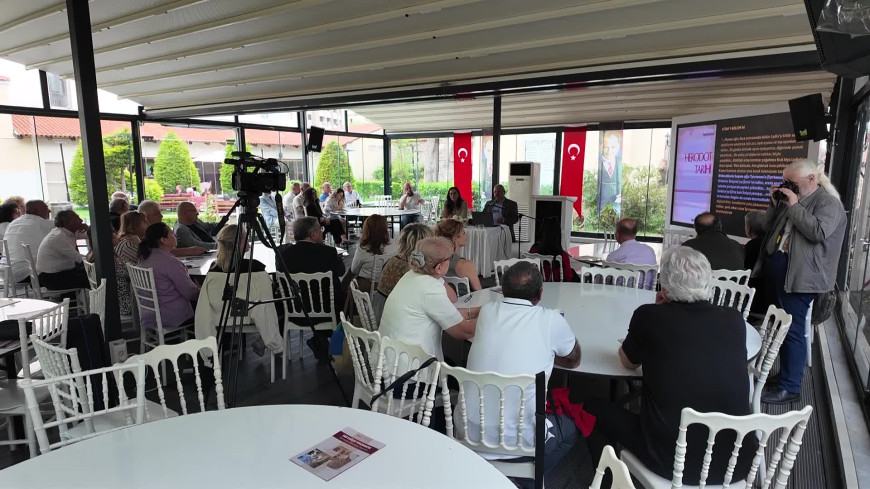 Araştırmacı yazar Sefa Taşkın, Bergama’daki 35 yıllık direnişi Bornova’da anlattı