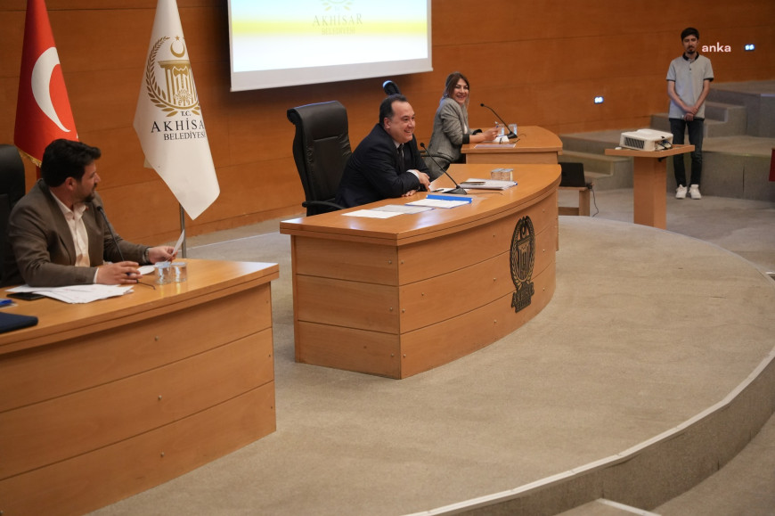 Akhisar Belediye Başkanı Besim Dutlulu, Özgür Özel'e yönelik saldırıyı kınadı: "Kendimize yapılmış gibi hissediyoruz"