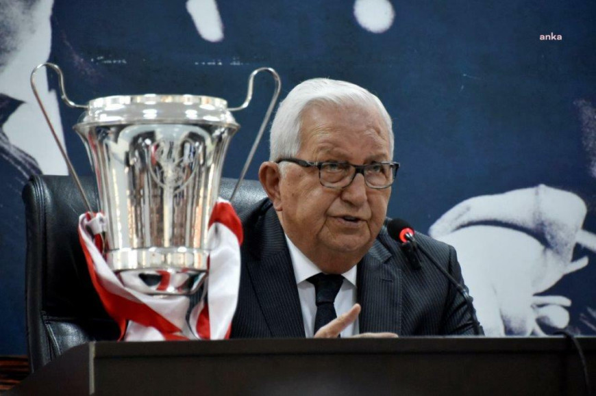 Karadeniz Ereğli Belediyespor’un şampiyonluk kupası, Belediye Meclisi’nde