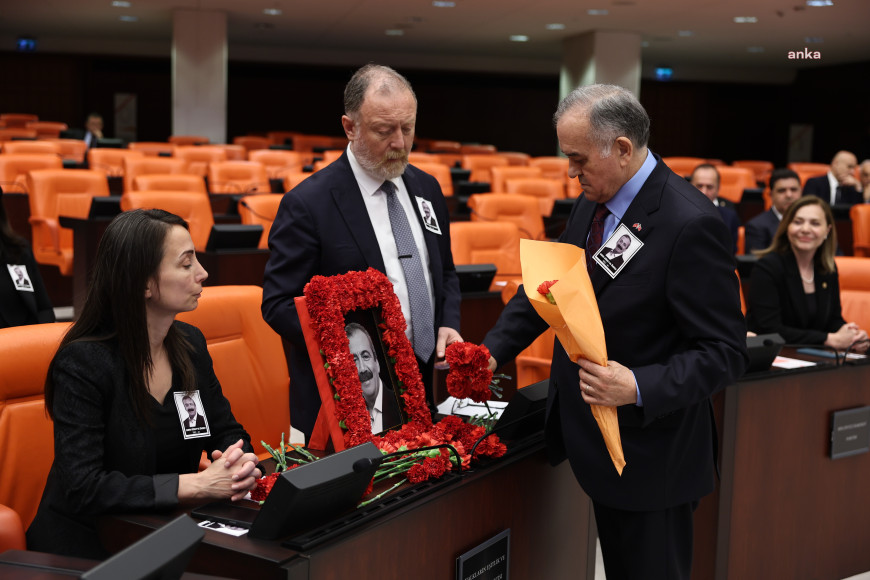 Sırrı Süreyya Önder TBMM Genel Kurulu'nda anıldı... Gülistan Kılıç Koçyiğit: "Yarım bıraktığı barış türküsünü tamamlamak bizim on sözümüzdür"