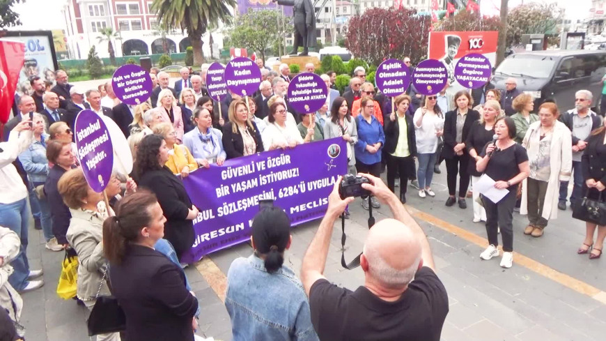 Giresun'da iki kadının öldürülmesi protesto edildi: "Çürümüş bir sistemin içerisinde tesadüfen yaşıyoruz"