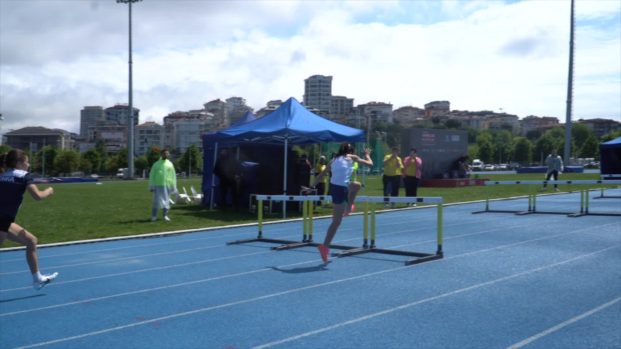 19 Mayıs coşkusu atletizm pistine taşındı