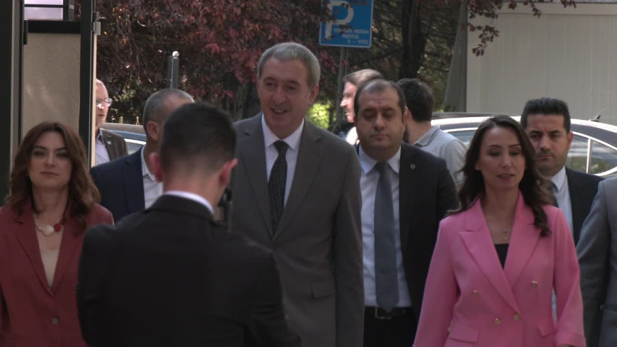 Siyasi partiler turuna çıkan DEM Parti heyetinden, Yeniden Refah Partisi'ne ziyaret