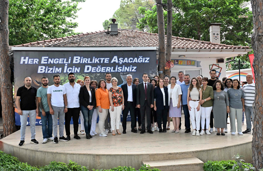 Muratpaşa Belediye Başkanı Uysal: "CHP, Türkiye’nin ruhu ve aklıdır"