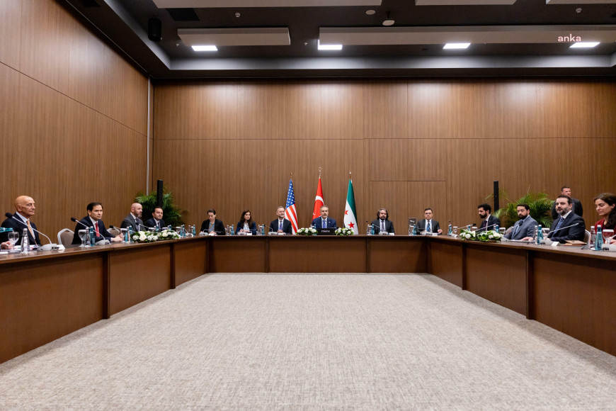 Türkiye-ABD-Suriye üçlü görüşmesi... Bakan Fidan ABD’nin Suriye yönetimiyle angajmanını sürdürmesinin önemine değindi