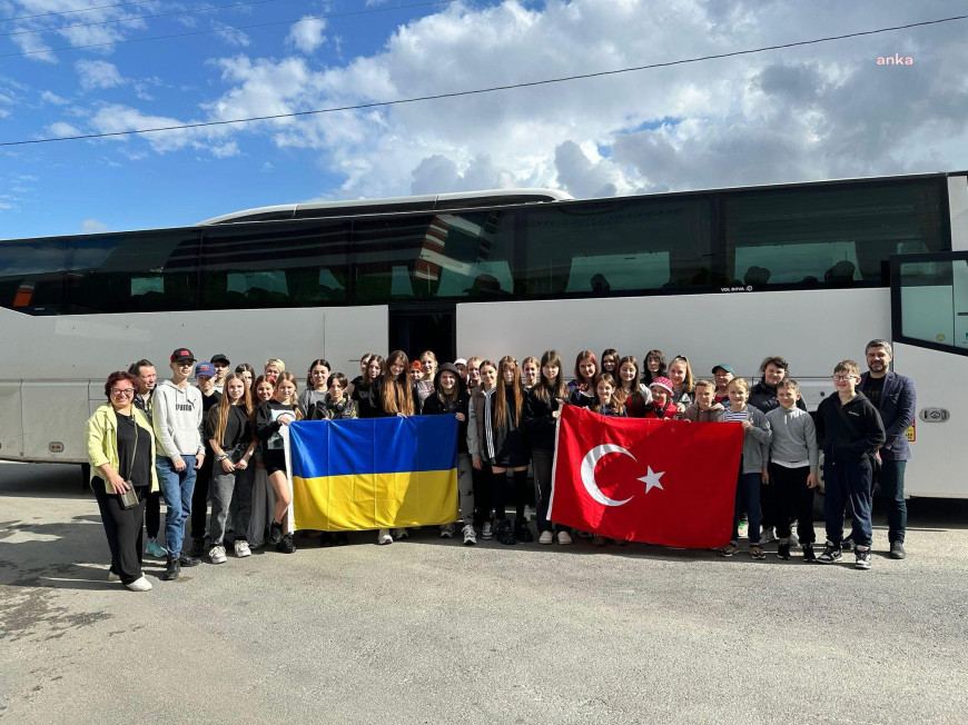 Ukrayna'nın Sumi kentinden 35 savaş mağduru çocuk, rehabilitasyon kapsamında Türkiye'ye geldi