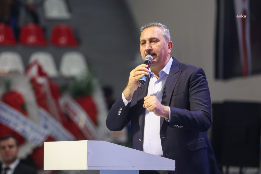 Özgür Özel'e fiziksel saldırı... Abdulhamit Gül: Hiçbir şiddet ve saldırı siyasette kabul edilemez