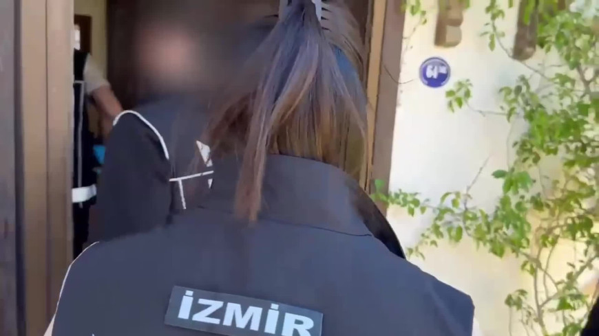 İzmir'de uyuşturucu operasyonu: 234 Kök kenevir ve 3 kilo 745 gram esrar ele geçirildi