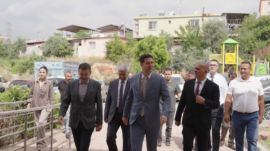 Mezitli’de Engelliler Haftası’nda özel gereksinimli öğrenciler gösteri yaptı