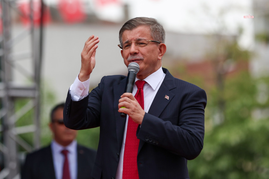 Gelecek Partisi Genel Başkanı Davutoğlu: "Gençlere bu umutsuz düzeni reva görenlerden hesap soracağız"