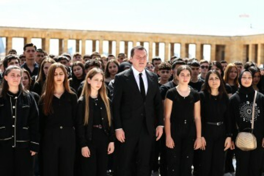 Silivri Belediye Başkanı Balcıoğlu'ndan TÜRAM Lisesi öğrencileriyle Anıtkabir'e ziyaret 