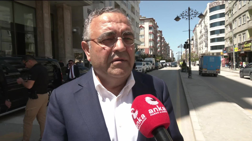CHP'nin "Millet İradesine Sahip Çıkıyor" mitingi... Sezgin Tanrıkulu: "Demokrasi inşa edilecekse kayyum rejimine son verilmesi lazım"