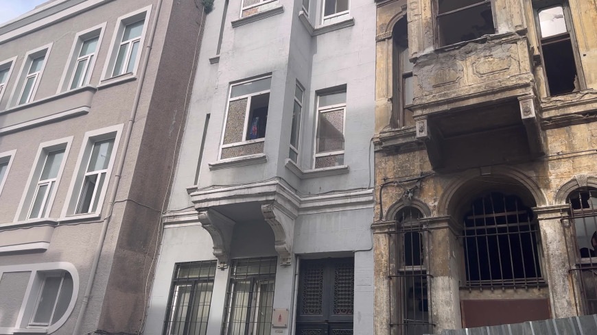 Özgür Özel’e saldıran Selçuk Tengioğlu’nun kaldığı pansiyonlar Beyoğlu Belediye Zabıtası tarafından mühürlendi
