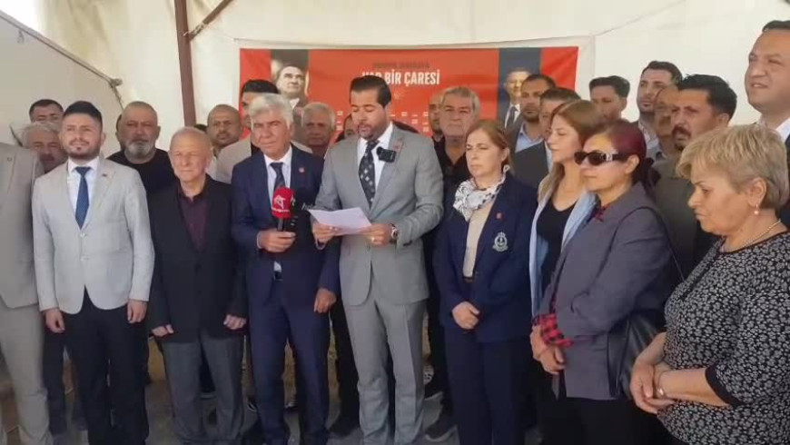 Hatay’da CHP Lideri Özel’e yapılan saldırı protesto edildi: "Bu saldırı şahsi değildir, siyasi amaca hizmet etmektedir"