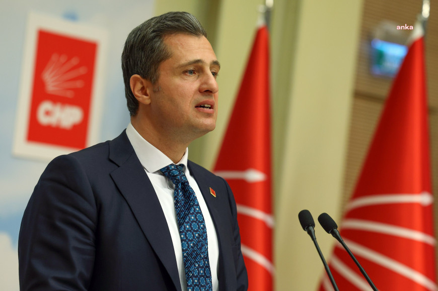 Deniz Yücel'den Bakan Yerlikaya'ya otobüs tepkisi: "Görev tanımınızda montajcılık mı var?"