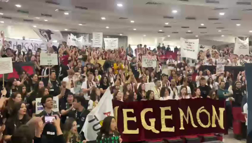 Ankara Üniversitesi Siyasal Bilgiler Fakültesi'nde "İnek Bayramı"..."Tüm diplomalarımızı iptal edemezsiniz"