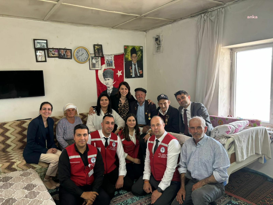 Muğla Büyükşehir Belediyesi'nden Kore Gazisi Mehmet Gün'e doğum günü sürprizi 
