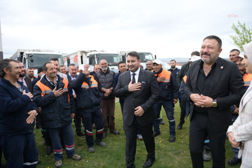 Kahramankazan Belediye Başkanı Çırpanoğlu, personelin 1 Mayıs Emek ve Dayanışma Günü’nü kutladı
