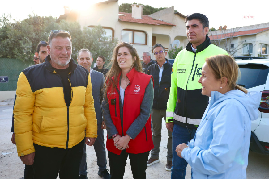 Çeşme Belediye Başkanı Denizli, Çiftlik Mahallesi’nde hayata geçirilen altyapı çalışmalarını inceledi