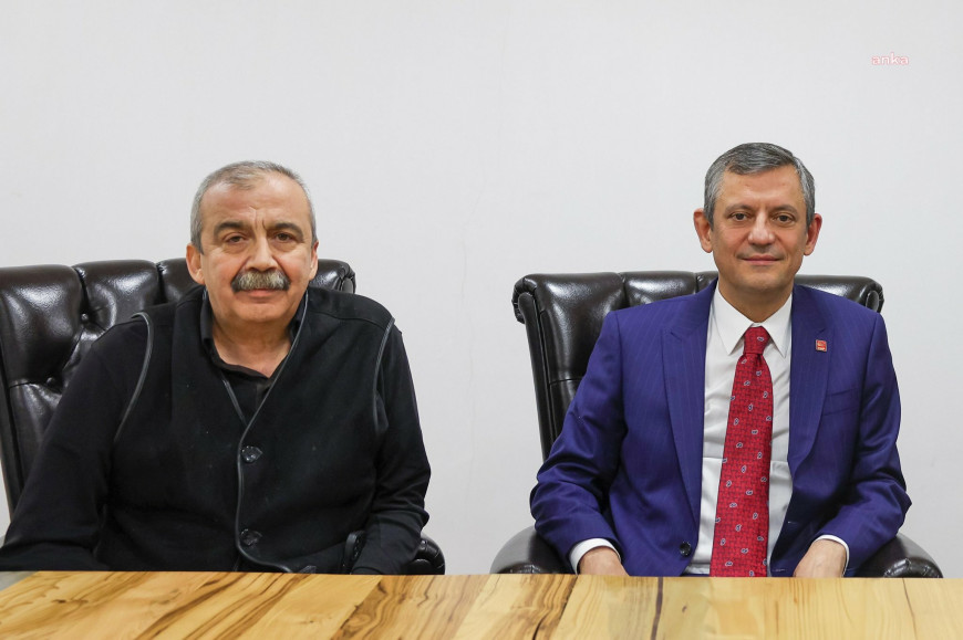 Sırrı Süreyya Önder hayatını kaybetti... CHP Lideri Özel: "Türkiye’nin birliği ve kardeşliği için verdiği mücadeleyi başarıya ulaştırmak, hepimizin ona borcudur"
