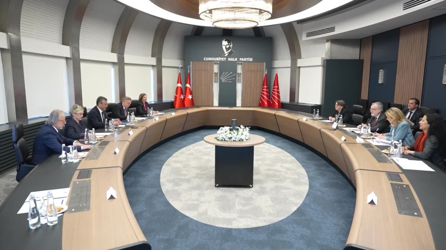Özgür Özel, Marc Cools ile görüştü