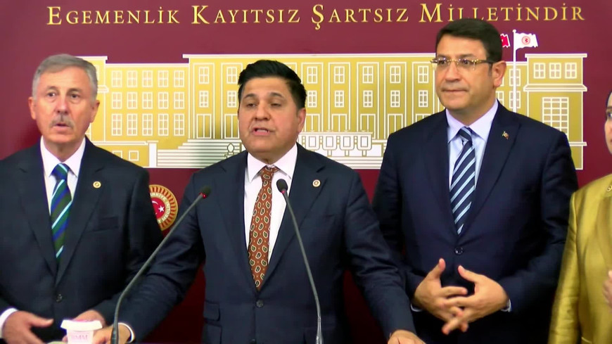 TBMM Genel Kurulu kapandı... Selçuk Özdağ: Bu muhalefetin bir tane doğru cümlesini kabul etmez misiniz, bu mu demokrasi?
