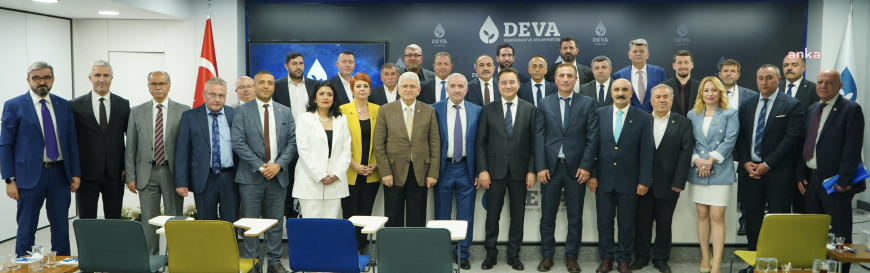 DEVA Partisi Genel Başkanı Babacan, esnaf ve gıda sektörü temsilcileriyle buluştu