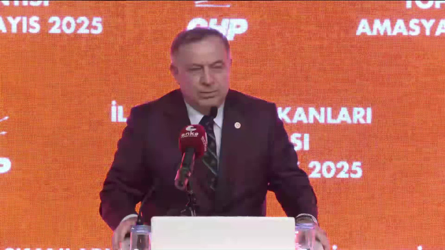 CHP'li İl Belediye Başkanları Toplantısı...  Gökan Zeybek: "Zirai dondan zarar gören çiftçinin meselesini Türkiye'nin gündemine taşıyabilmek için buradayız"