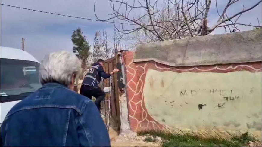 İçişleri Bakanı Yerlikaya: Şanlıurfa merkezli 25 ilde dolandırıcılık şebekesine yapılan operasyon sonucu 41 şüpheli tutuklandı