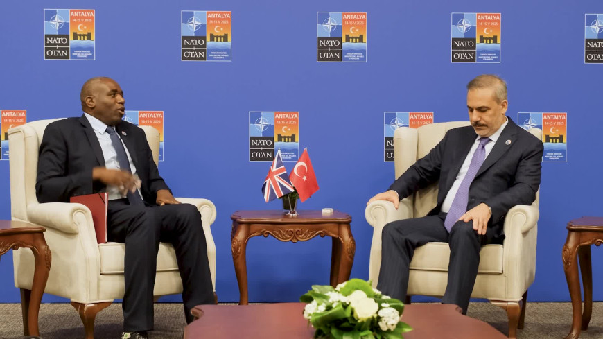 Dışişleri Bakanı Fidan, Birleşik Krallık Dışişleri Bakanı Lammy ile görüştü
