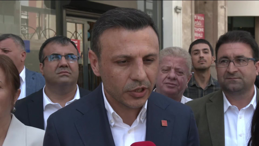 CHP’nin “Millet İradesine Sahip Çıkıyor” mitingi… Özgür Çelik: "Bütün siyasi tutsaklar için özgürlük talebimizi dile getireceğiz"