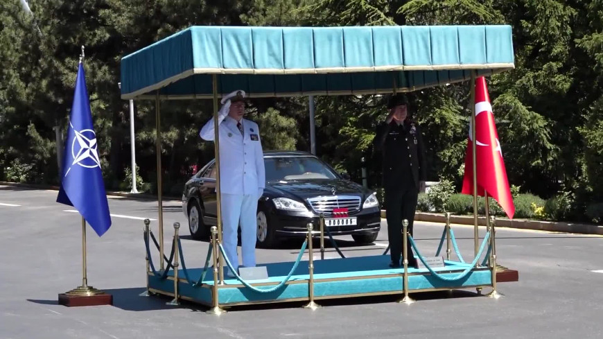 Genelkurmay Başkanı Orgeneral Gürak, Müttefik Dönüşüm Yüksek Komutanı Oramiral Pierre Vandier'i askeri törenle karşıladı