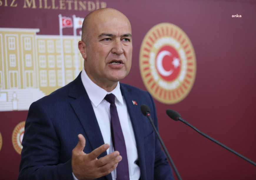 Özgür Özel'e fiziksel saldırı... Murat Bakan: "Bu saldırı, Türkiye’nin birinci partisine, halkın iradesine ve demokratik siyasete yönelmiş açık bir tehdittir"