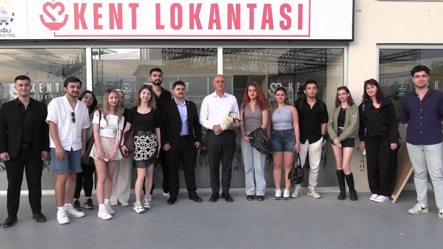 CHP İzmir Milletvekili Ümit Özlale: Barış, bu rejimle ve bu cumhurbaşkanıyla olmaz 